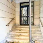 Santamato Vatican Apartman *