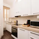 Santamato Vatican Apartman *